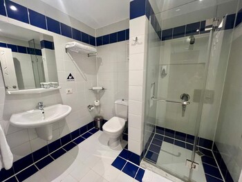 camel dive club and hotel