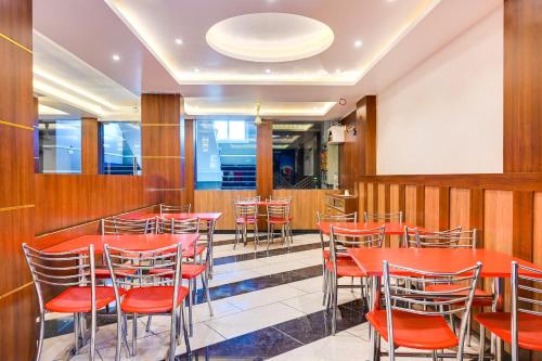 super townhouse zero mile gandhi setu formerly classic court