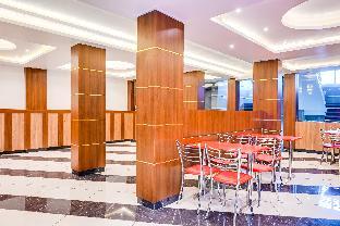 super townhouse zero mile gandhi setu formerly classic court