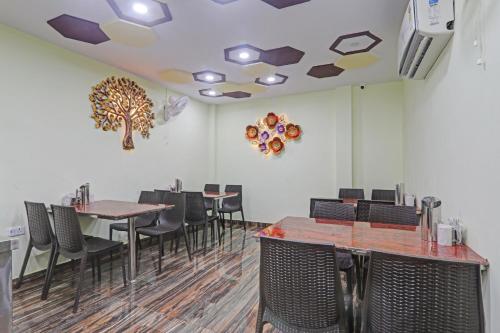 collection o hotel shiva palace