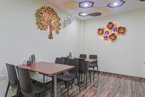 collection o hotel shiva palace