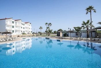 Pierre & Vacances Menorca Cala Blanes,Ciutadella>>Cala En Blanes,4 star