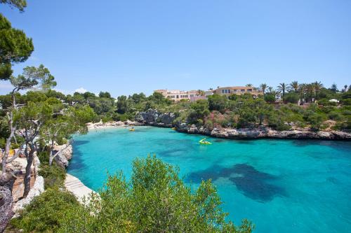 hotel cabot cala ferrera