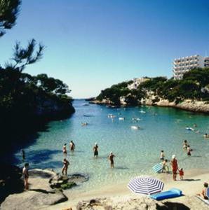 hotel cabot cala ferrera