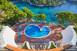 hotel cabot cala ferrera