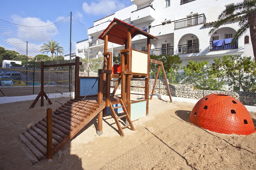 hotel cabot cala ferrera