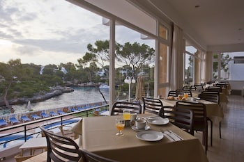 hotel cabot cala ferrera