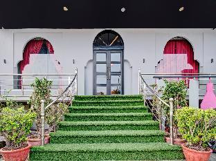 townhouse oak hotel rudra