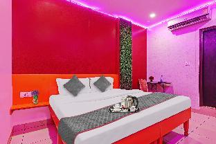 Flagship 700363 Hotel Small Town,India>>New Delhi,3 star