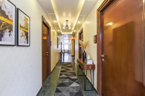 townhouse oak hotel joy24