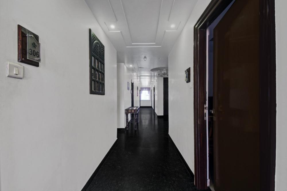 townhouse oak hotel joy24