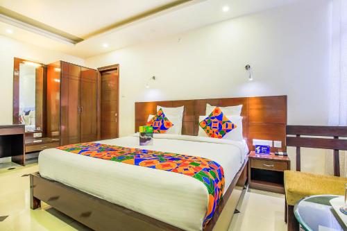 townhouse oak hotel joy24