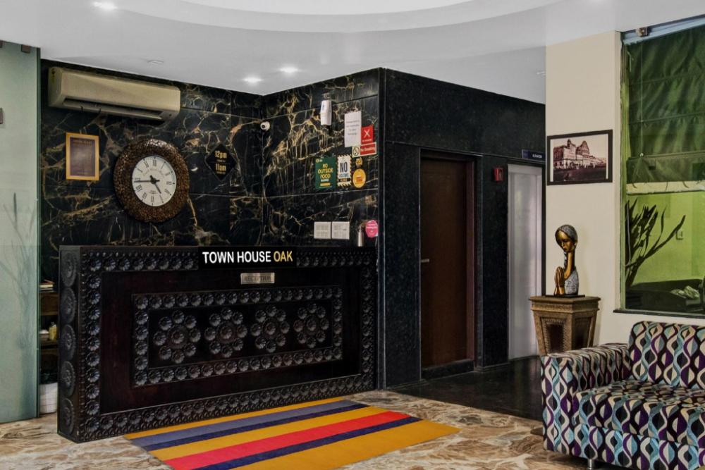 townhouse oak hotel joy24