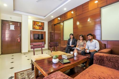 townhouse oak hotel joy24