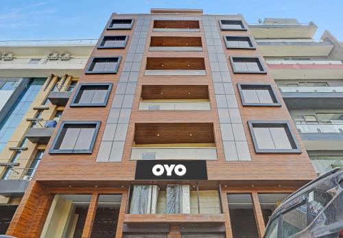 capital o mt corporate stays near iskcon temple noida