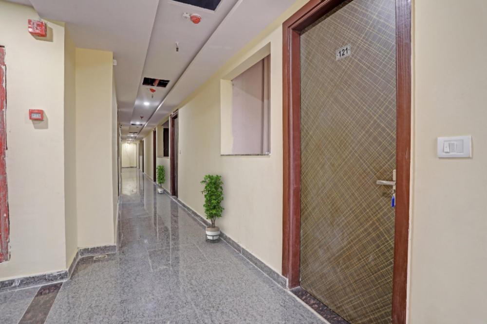 capital o mt corporate stays near iskcon temple noida