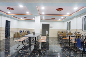 pop 703057 hotel surya