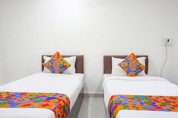 pop 703057 hotel surya