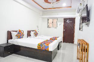 pop 703057 hotel surya