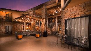 aiden by best western warm springs hotel and event center