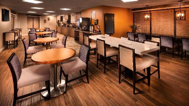 aiden by best western warm springs hotel and event center