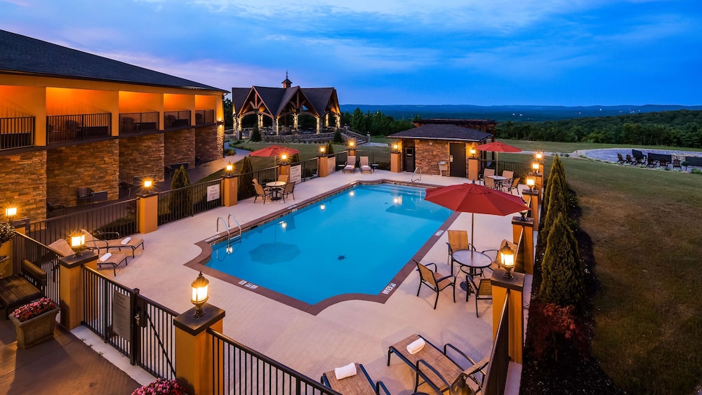 aiden by best western warm springs hotel and event center