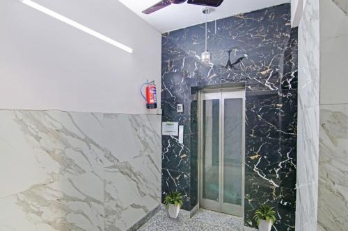 super hotel o rishabh inn