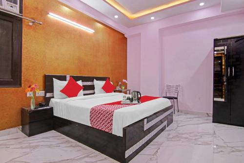 super hotel o rishabh inn