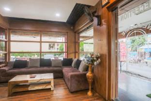 oyo flagship 702274 jatin hotel