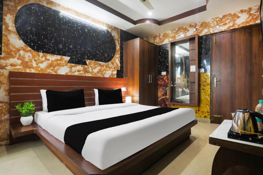 oyo flagship 702274 jatin hotel