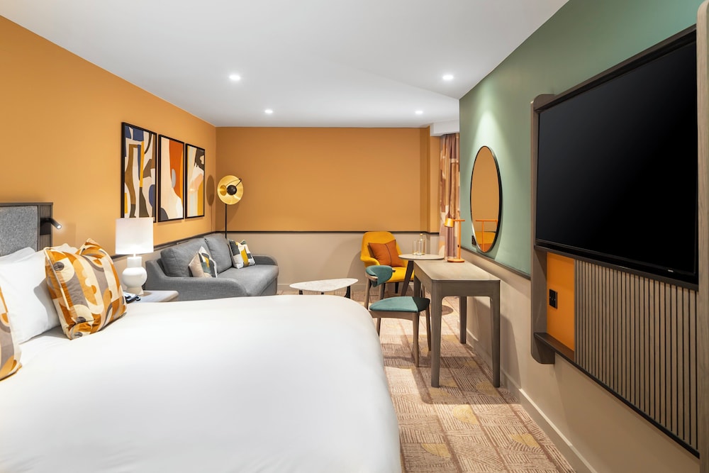 voco fareham solent by ihg
