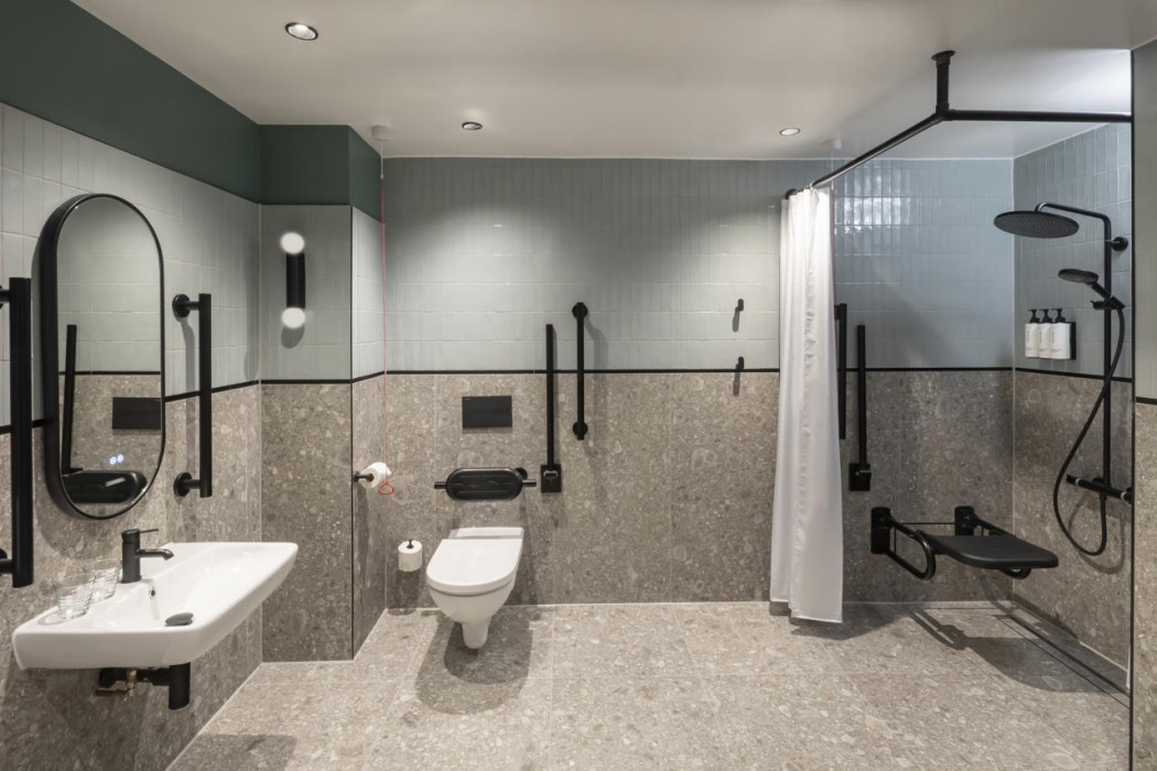 voco fareham solent by ihg