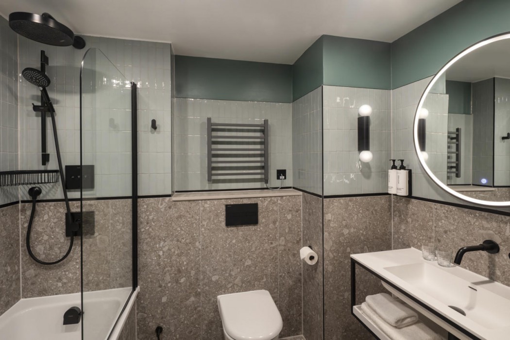 voco fareham solent by ihg