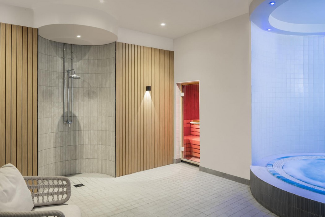 voco fareham solent by ihg