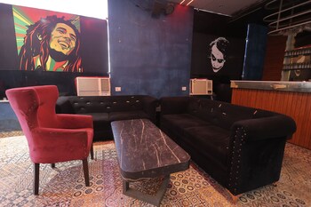 Sparsh Village Club,Bareilly>>Ahmedabad,2 star