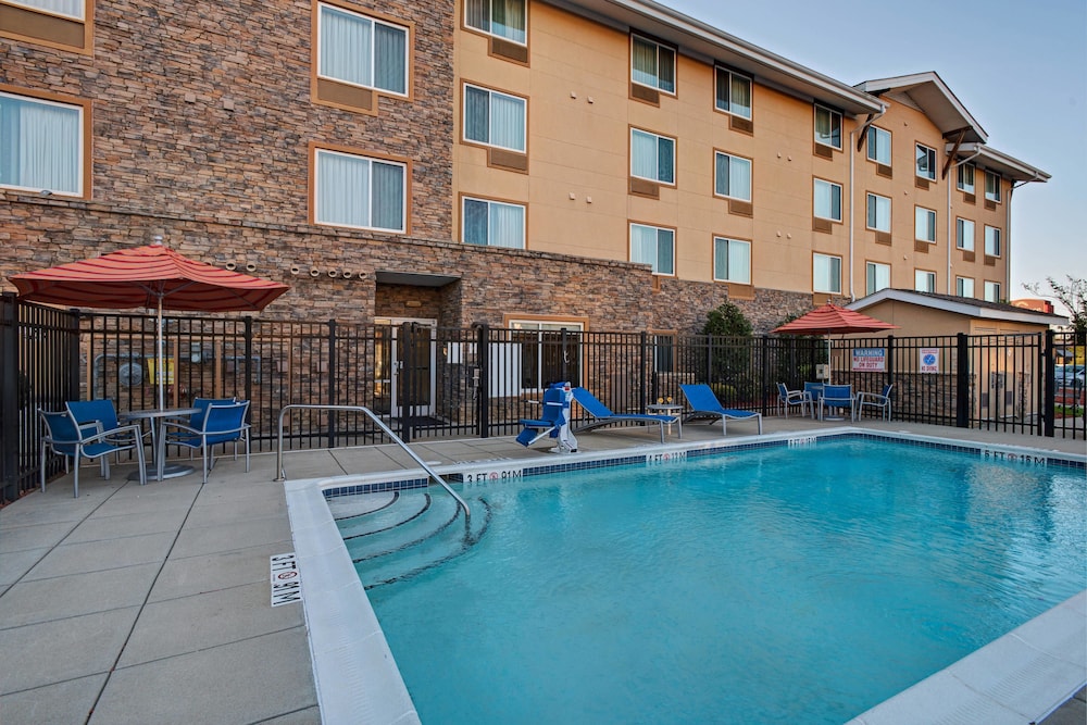 towneplace suites fayetteville cross creek