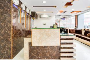 collection o 16990 sai shwetha grand arra