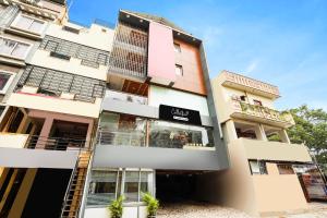 collection o 16990 sai shwetha grand arra