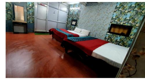 Taj City Hotel,India>>Agra,3 star