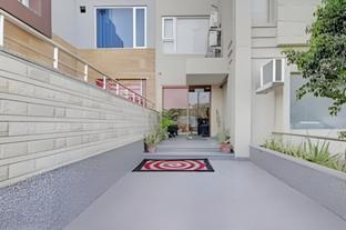 Collection O 80489 Hotel Moonlight,India>>Gurugram,3 star