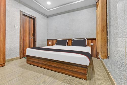 collection o 805283 hotel mohan paradise