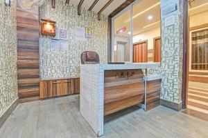 collection o 805283 hotel mohan paradise