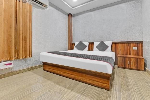 Collection O 805283 Hotel Mohan Paradise,India>>Kanpur,3 star