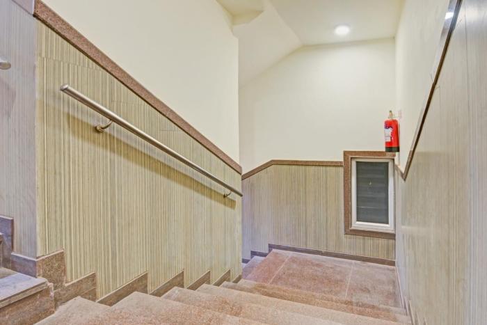 collection o 805283 hotel mohan paradise