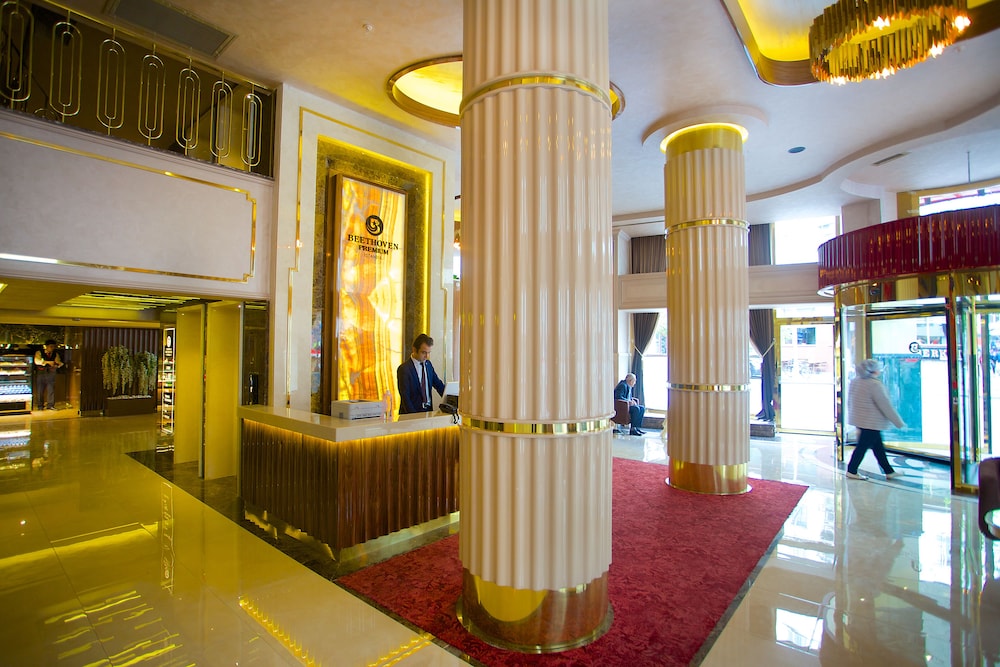 beethoven premium hotel