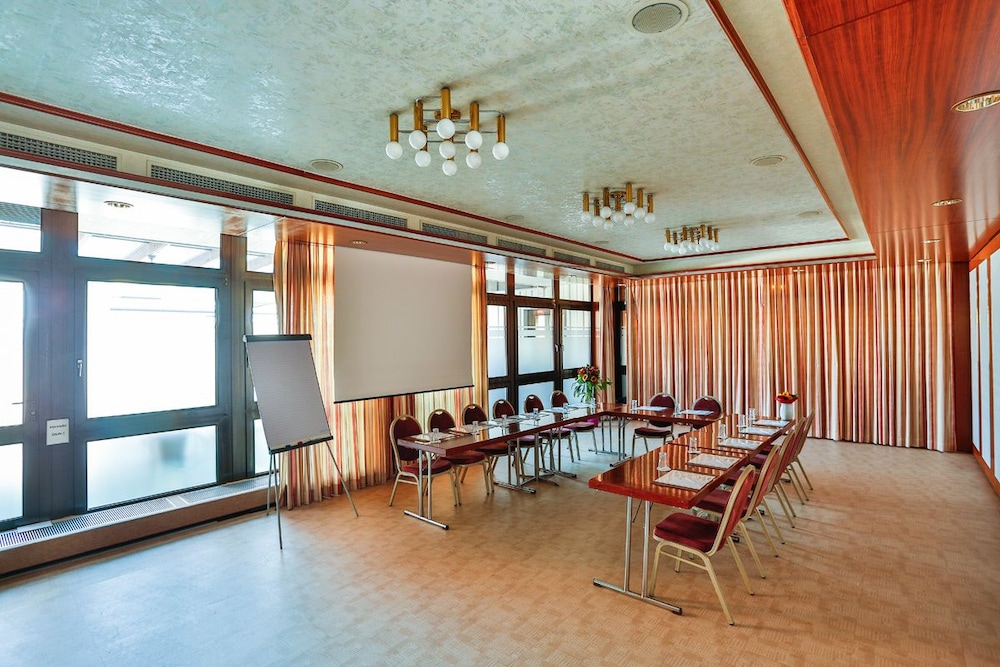 best living hotel arotel