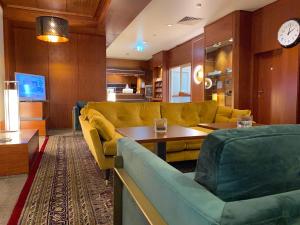 best living hotel arotel