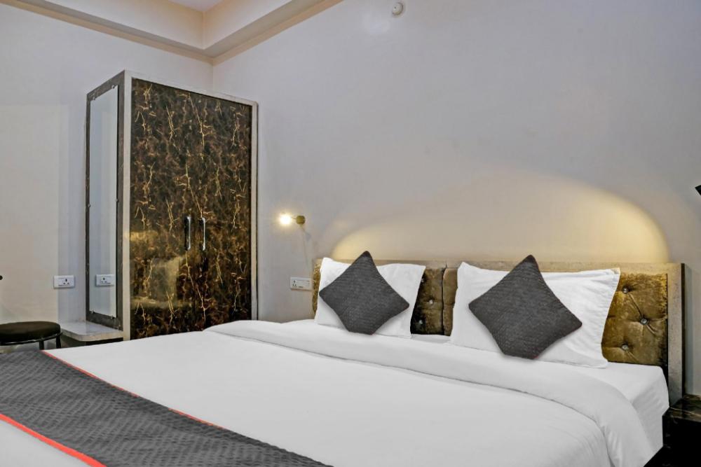 collection o 702538 navneeta grand