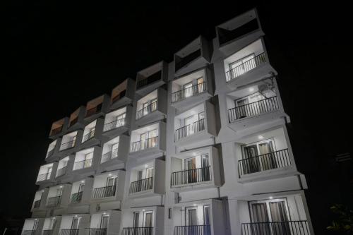 collection o 702538 navneeta grand