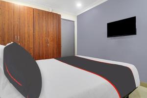 collection o hotel sahasra nearkondapur